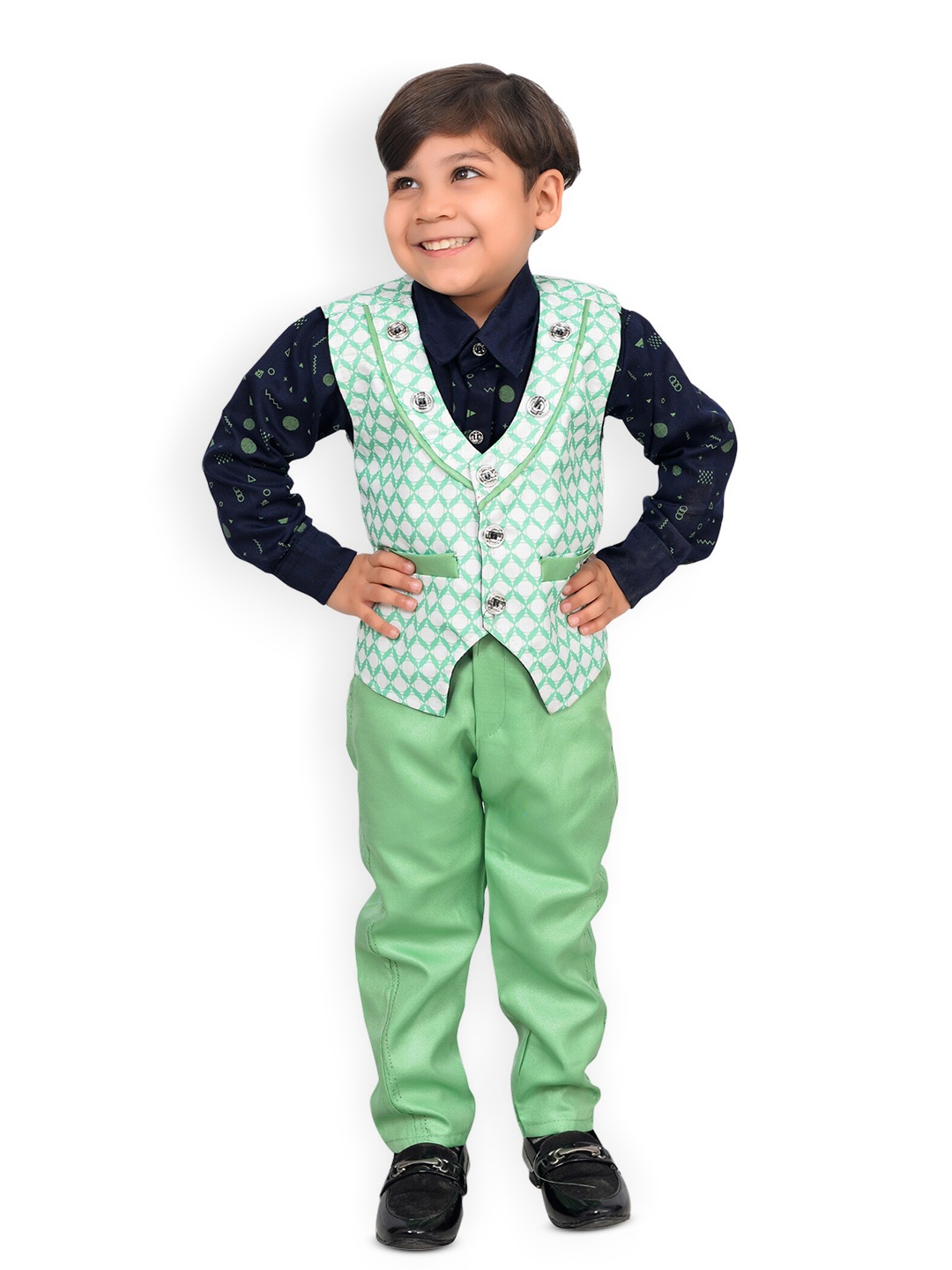 

KIDZAREA Boys Printed Shirt With Trousers & Waistcoat, Green