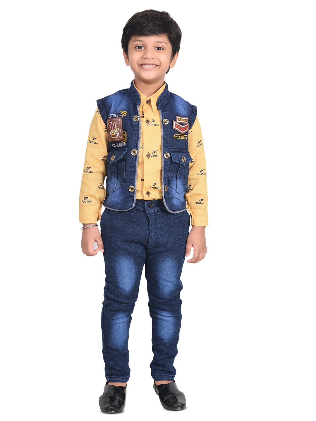 

KIDZAREA Boys Printed Shirt with Trousers & Jacket, Yellow