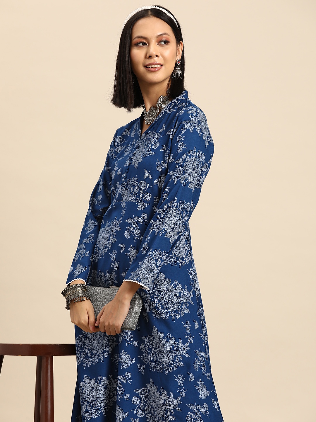 

Sangria Shirt Collar Floral Print Kurta with Trousers, Blue
