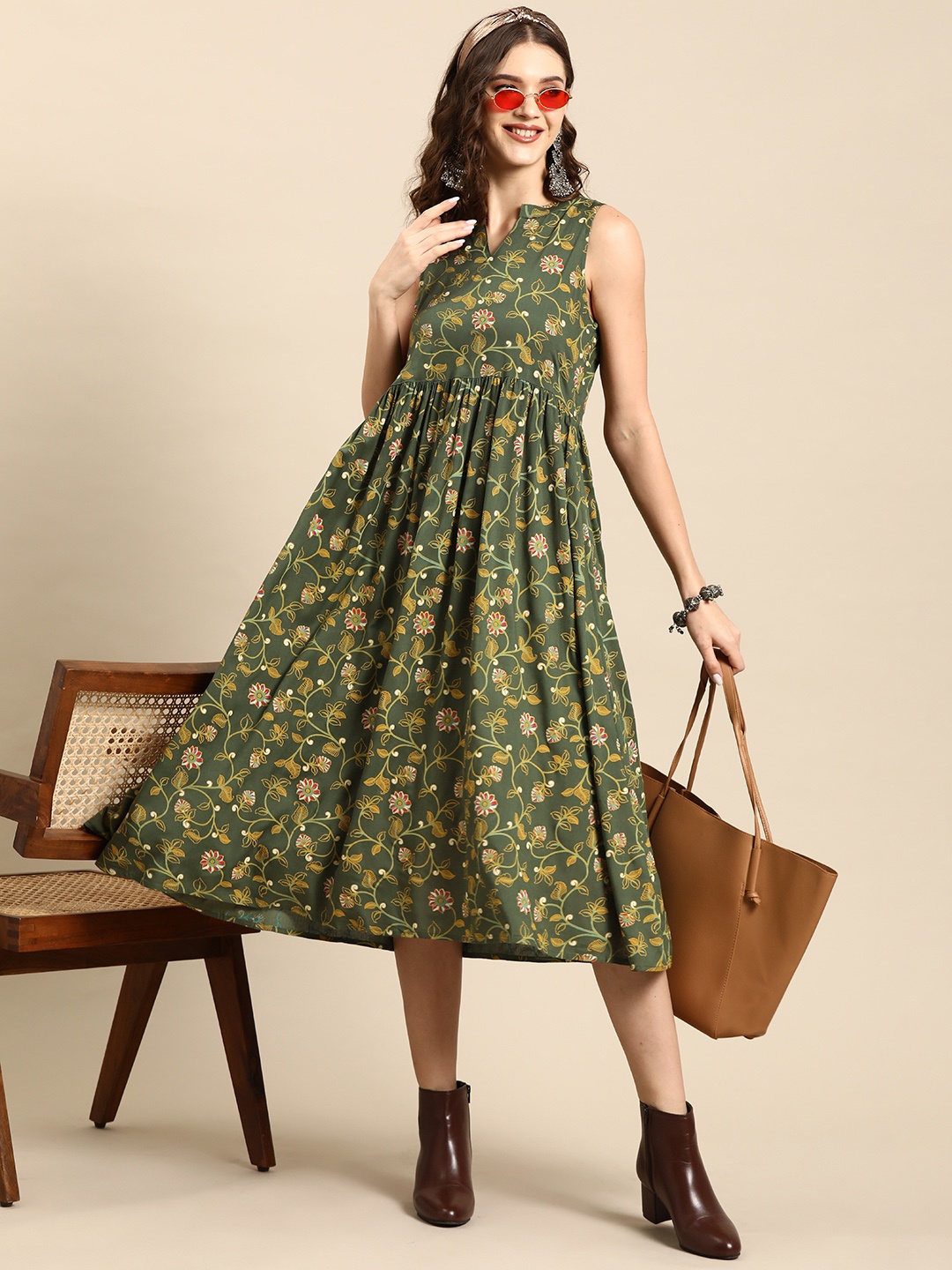 

Sangria Ethnic Motifs Print A-Line Midi Dress, Green