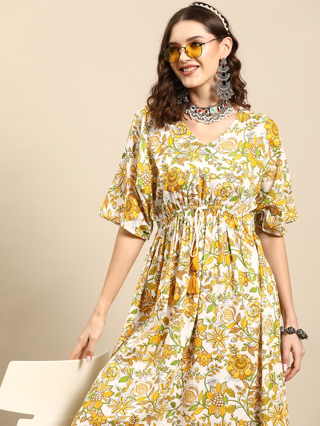 

Sangria Floral Print V-Neck A-Line Midi Ethnic Dress, White