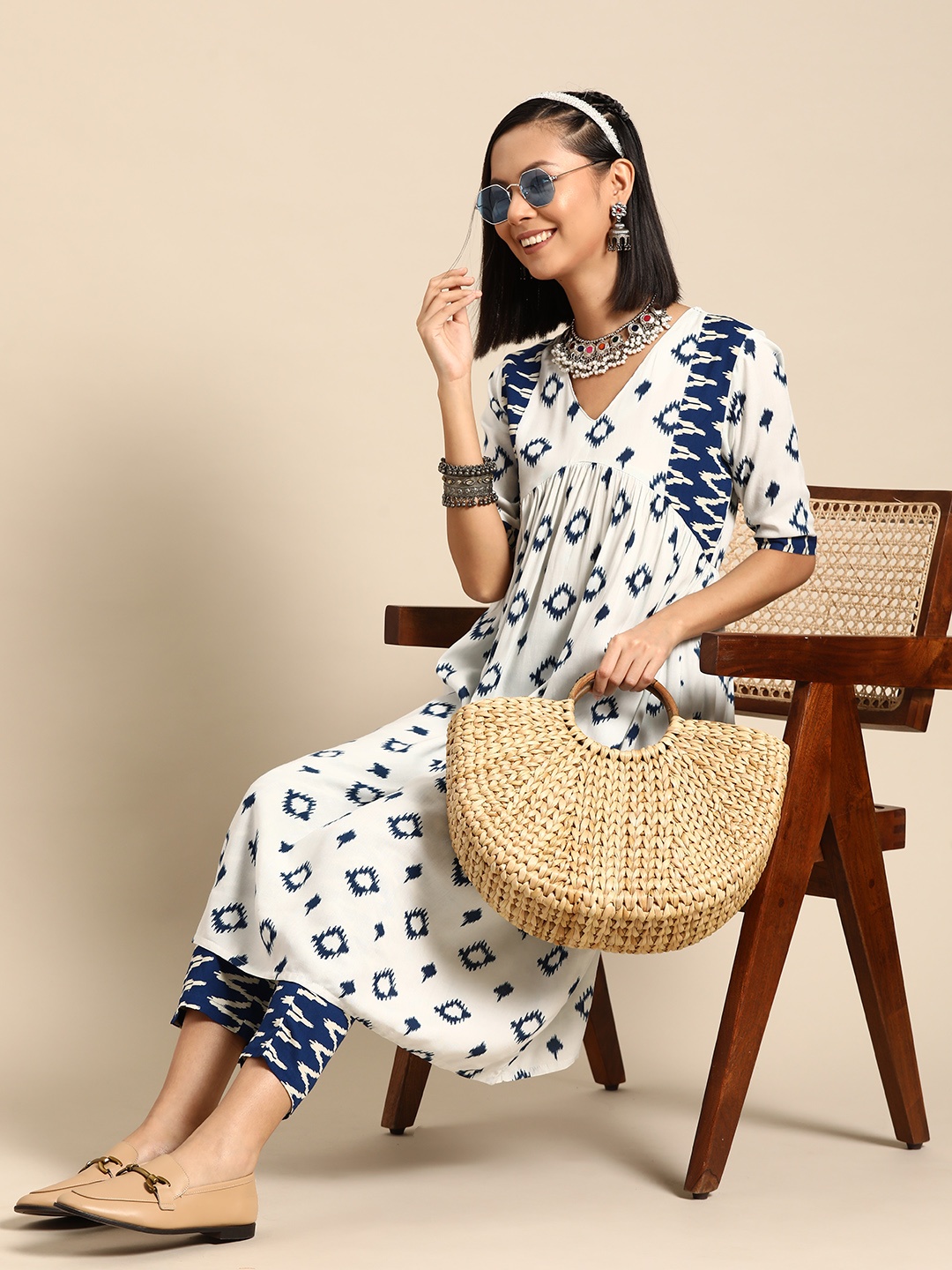 

Sangria Printed Empire Kurta with Trousers, White