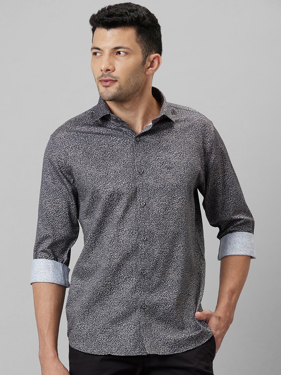 

WHITE HANGER Micro & Ditsy Printed Spread Collar Casual Shirt, Black