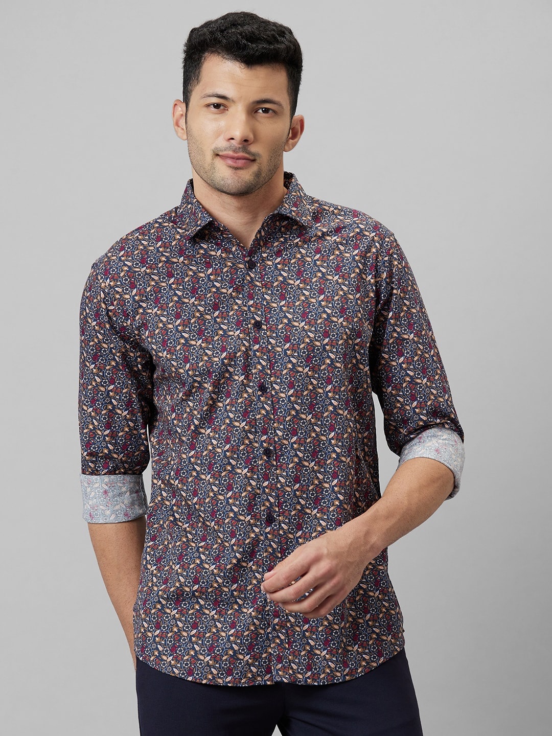 

WHITE HANGER Floral Printed Spread Collar Casual Shirt, Blue