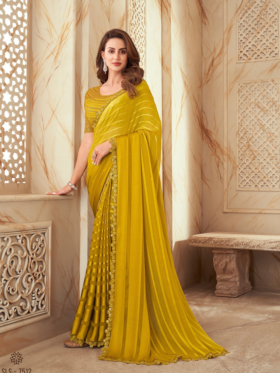 

DIVASTRI Striped Embroidered Pure Silk Saree, Mustard