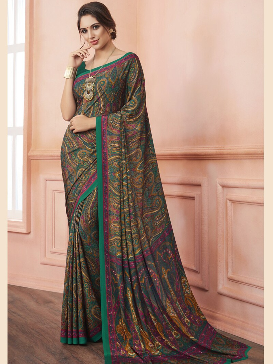 

DIVASTRI Paisley Printed Saree, Green