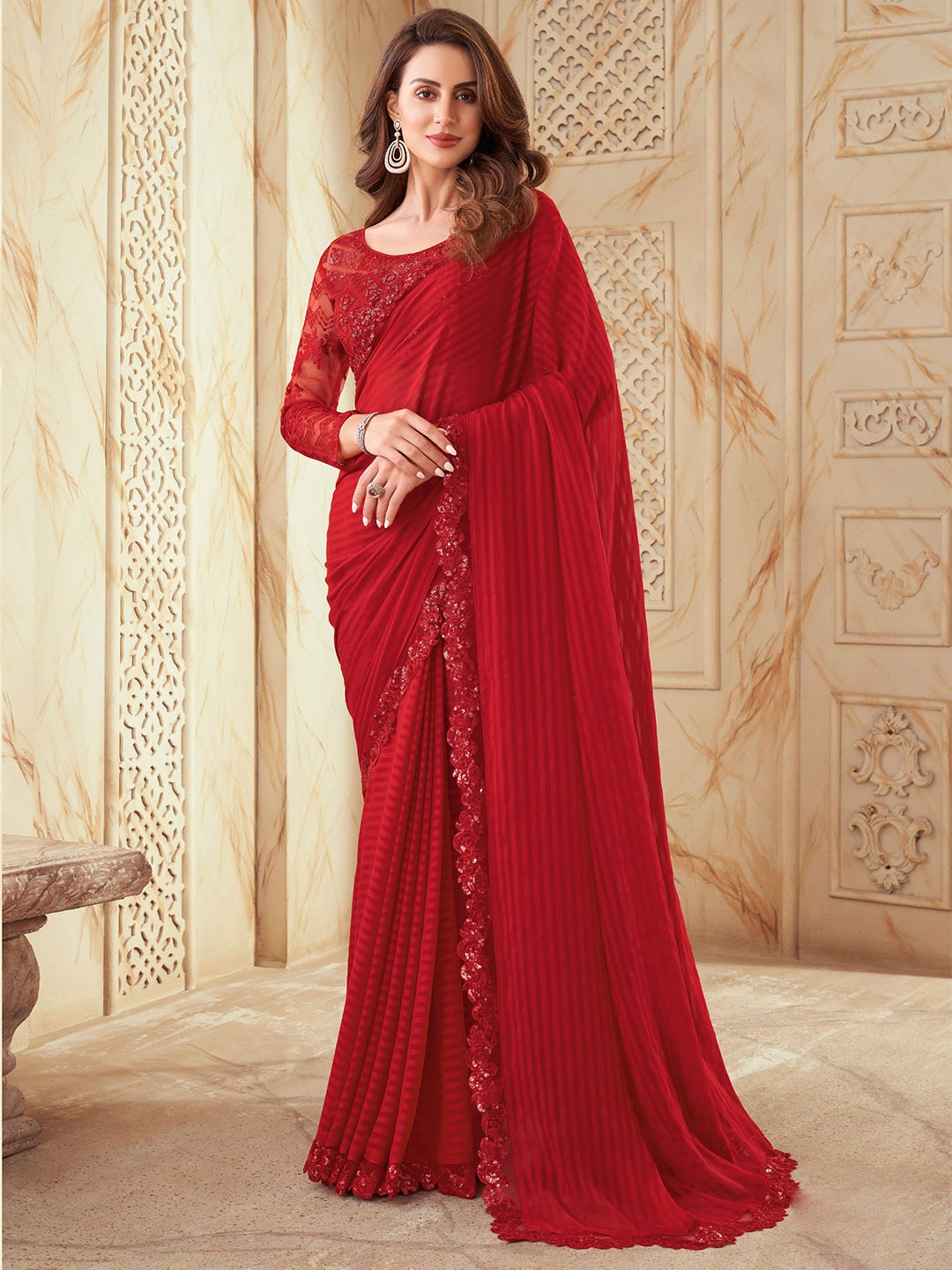 

DIVASTRI Embellished Embroidered Pure Silk Saree With Blouse Piece, Red