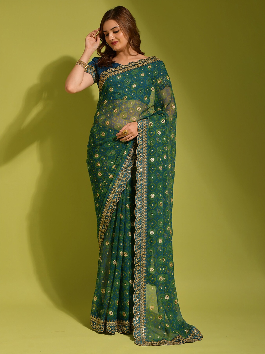 

VEERAX Sequin Embellished Pure Georgette Saree, Green