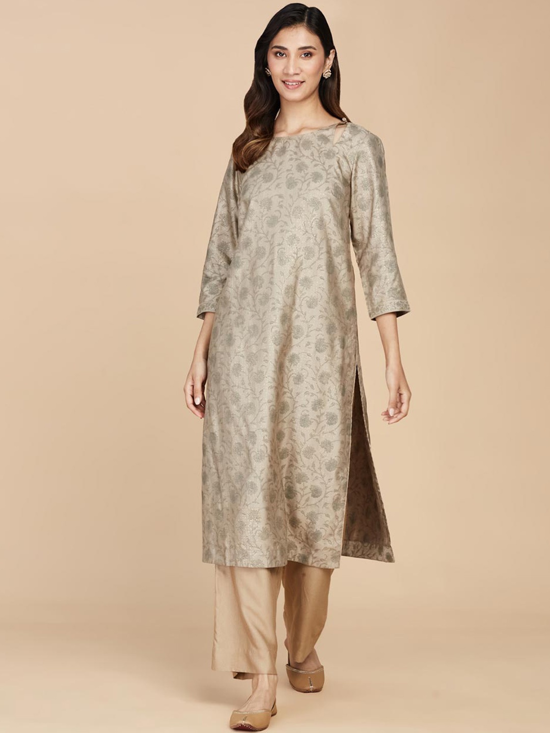 

Fabindia Keyhole Neck Floral Printed Straight Kurta, Beige