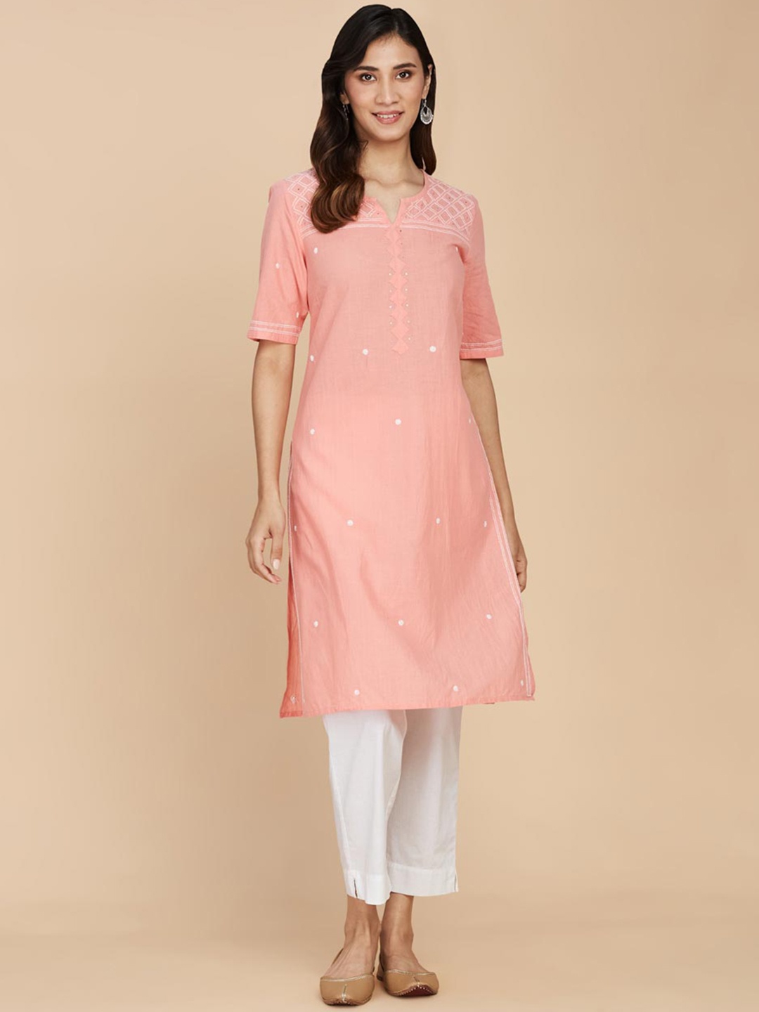 

Fabindia Notched Neck Geometric Embroidered Straight Cotton Kurta, Peach