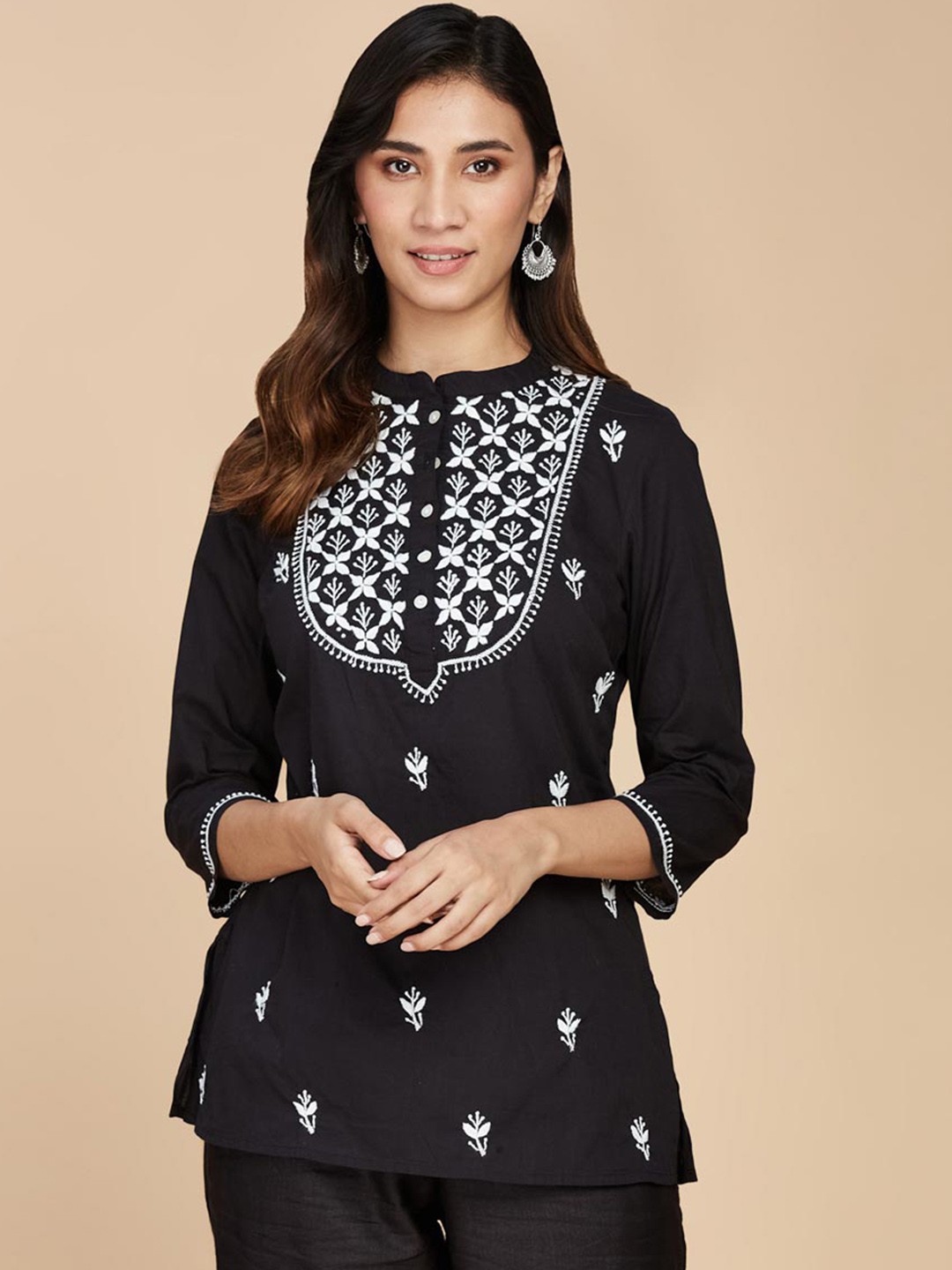 

Fabindia Ethnic Motifs Embroidered Chikankari Mandarin Collar Pure Cotton Kurti, Black