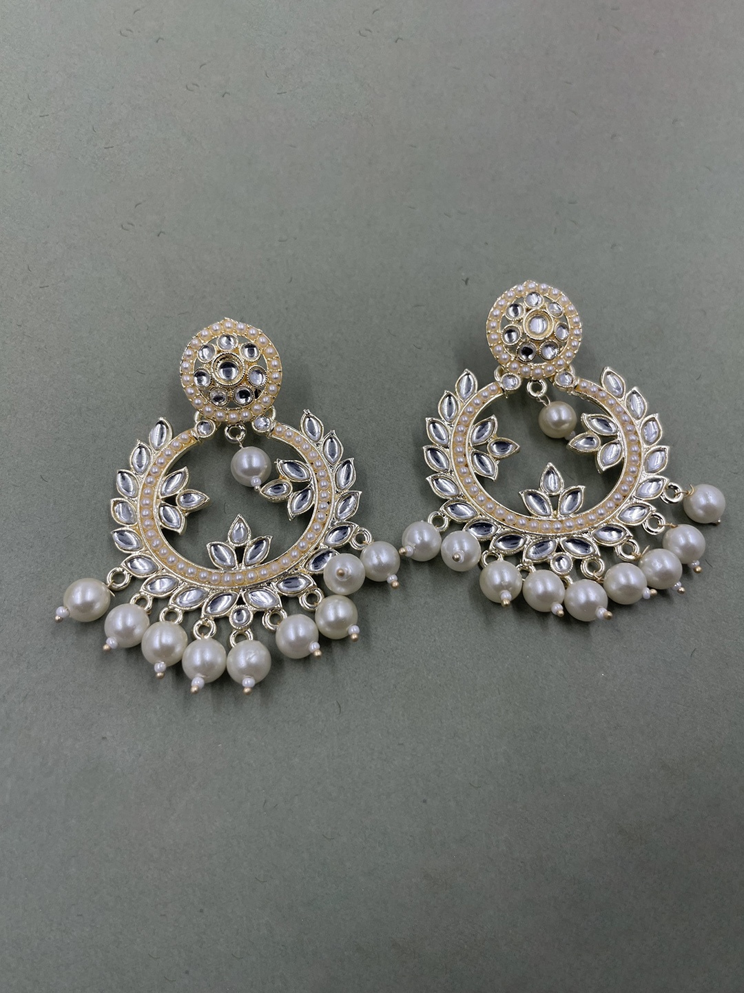 

Rhymee Gold-Plated Floral Chandbalis Kundan Earrings