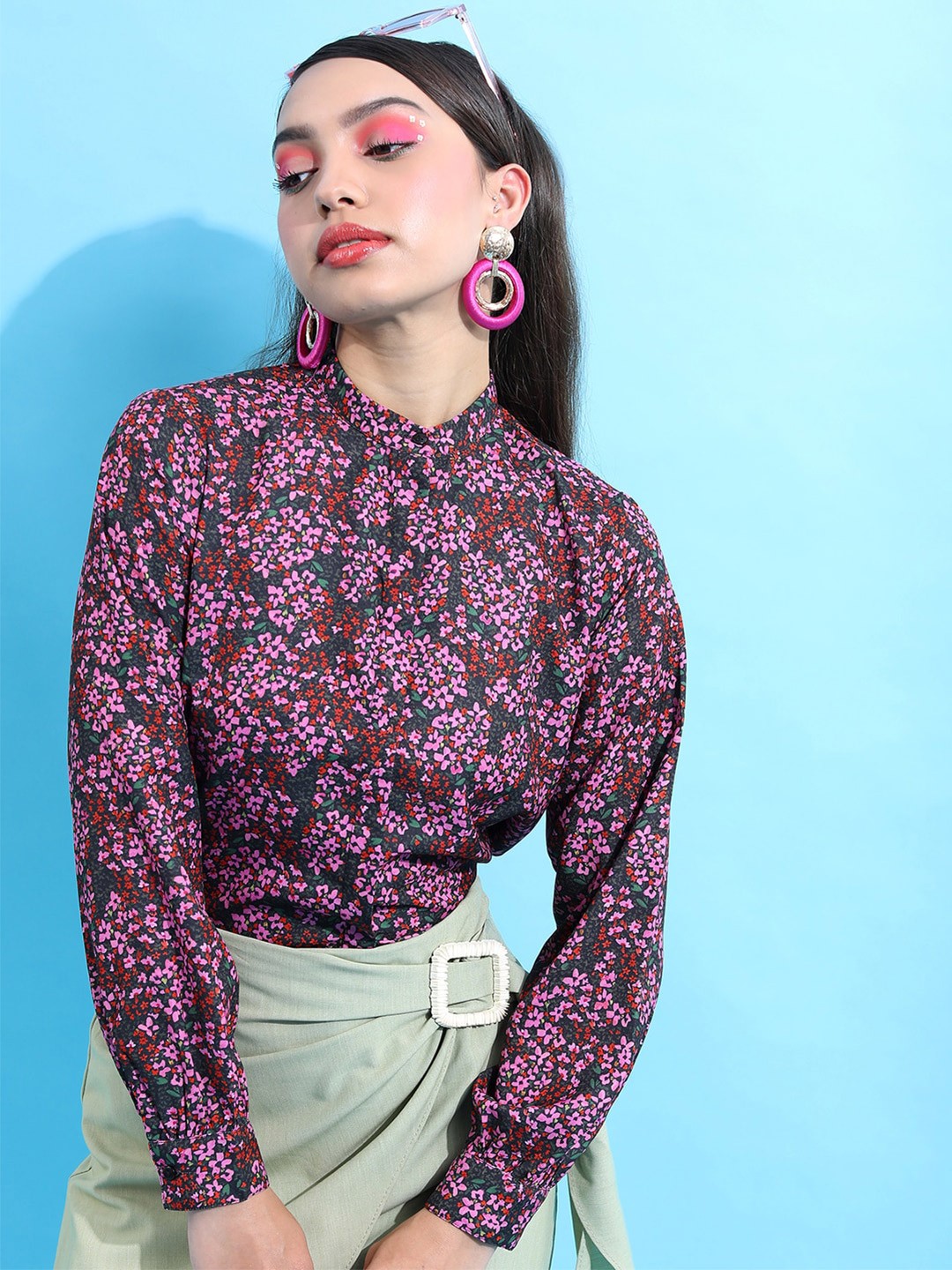 

Tokyo Talkies Black & Pink Floral Printed Casual Shirt