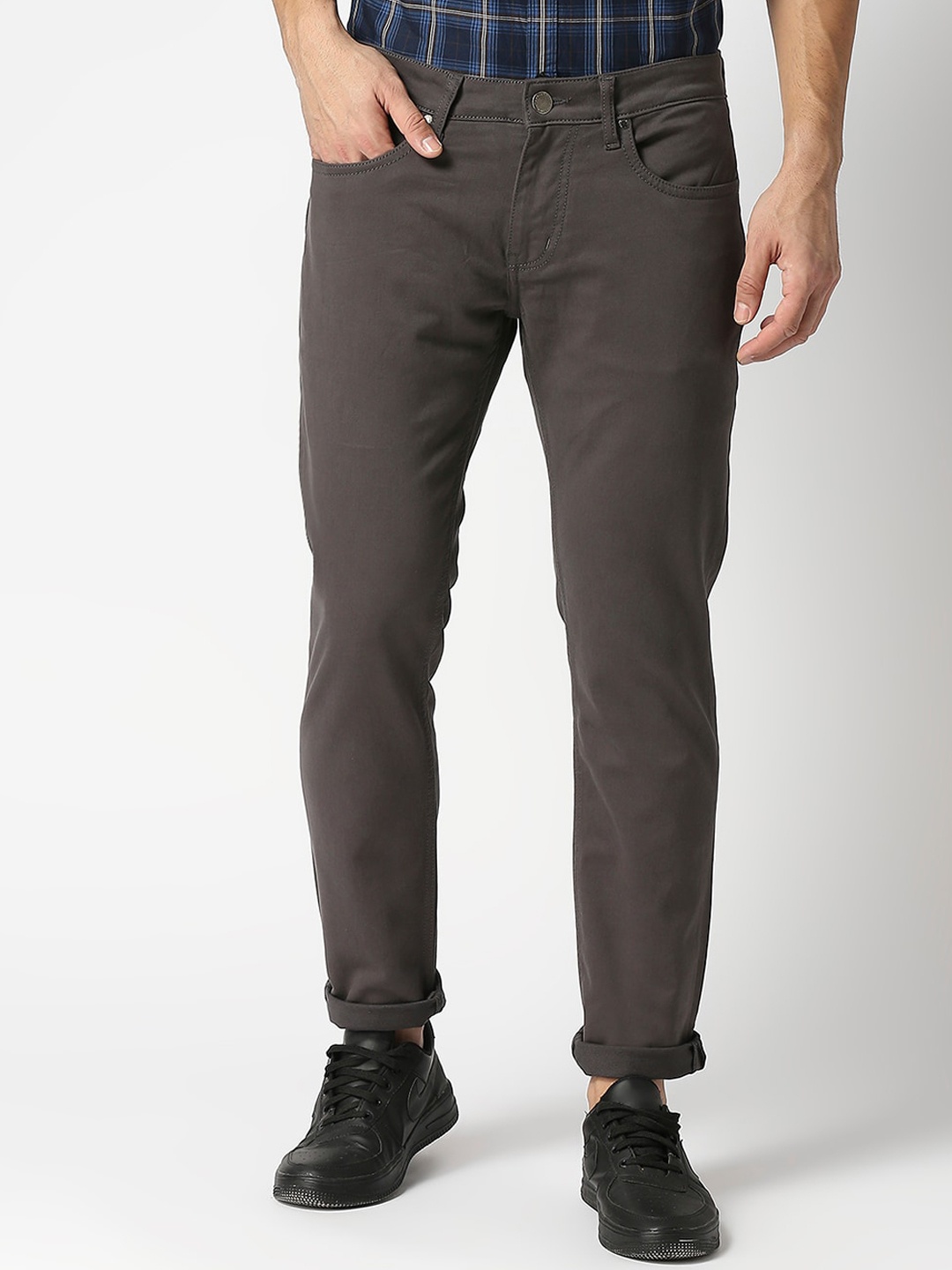 

DRAGON HILL Men Slim Fit Low-Rise Cotton Jeans, Grey