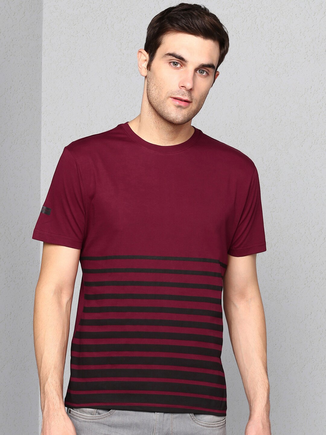 

Metronaut Striped Cotton Casual T-shirt, Maroon