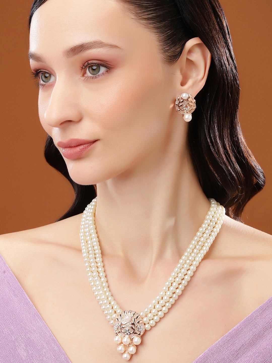 

Estele Rose Gold Plated Sparkling Necklace Set with Pearls