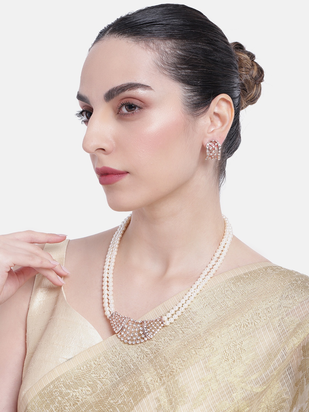 

Estele Rose Gold-Plated Artificial Beads Jewellery Set