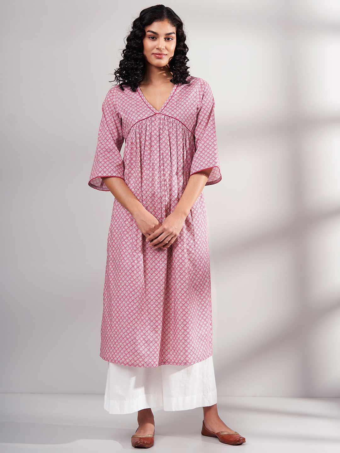 

Ganga Ethnic Motifs Printed Pleated Pure Cotton Kurta with Palazzos, Pink