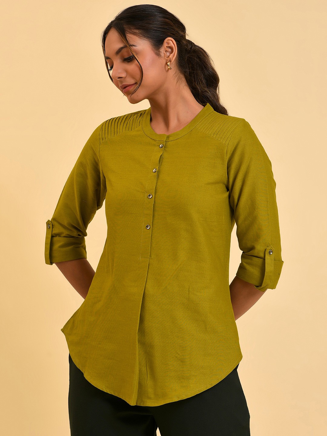 

W Green Mandarin Collar Roll-Up Sleeves Cotton Shirt Style Top