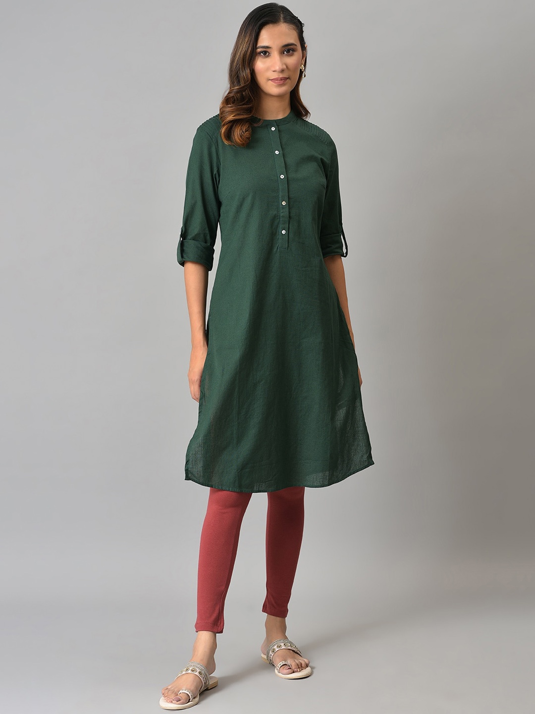 

W Women Green Keyhole Neck Thread Work Pathani Kurta