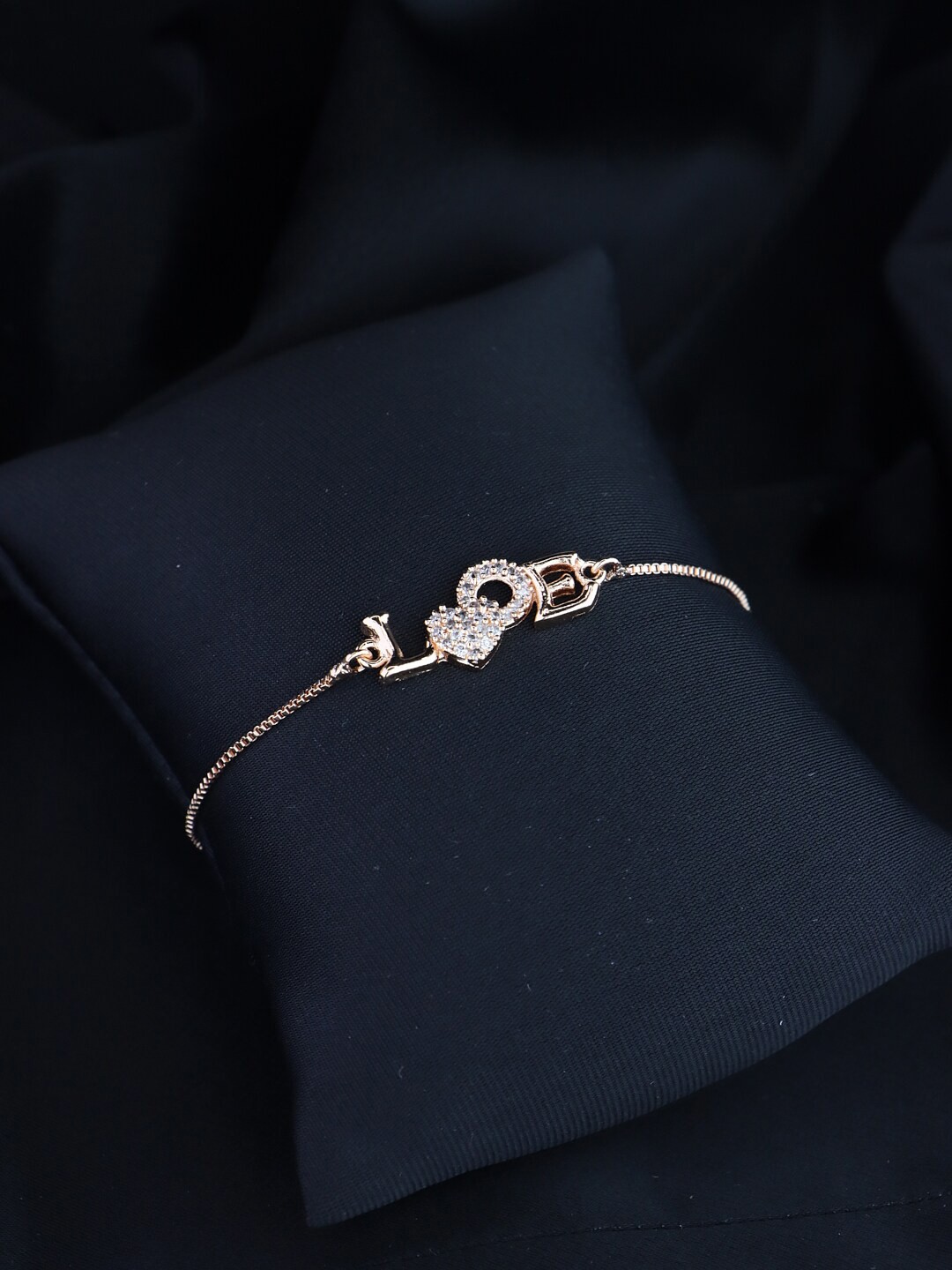 

I Jewels Women Rose Gold-Plated Charm Bracelet