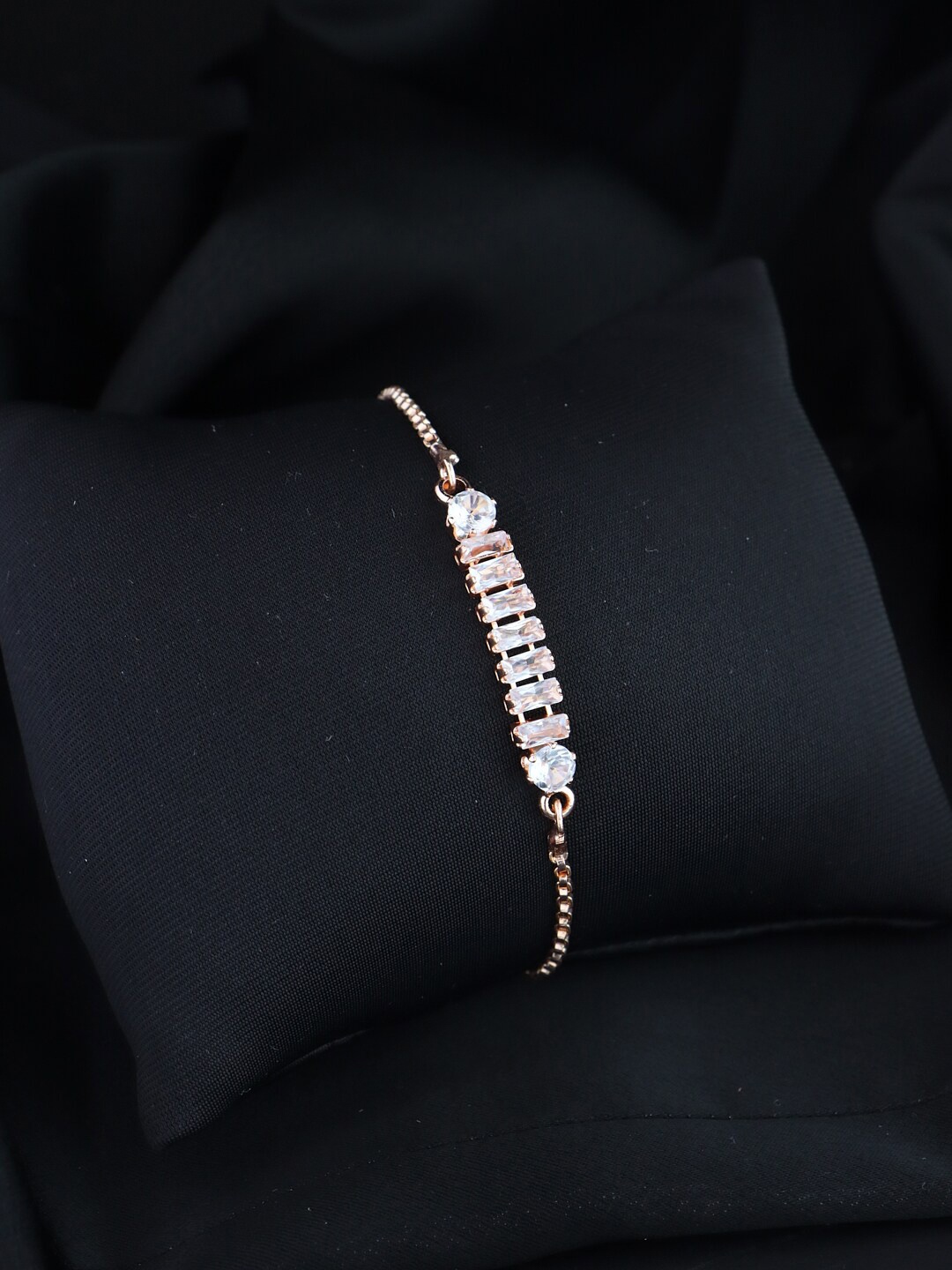 

I Jewels Women Rose Gold-Plated Charm Bracelet