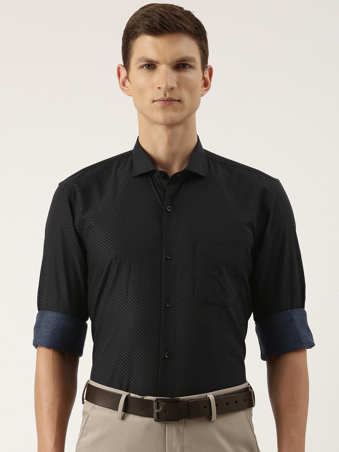 

Peter England Slim Fit Opaque Cotton Semiformal Shirt, Navy blue