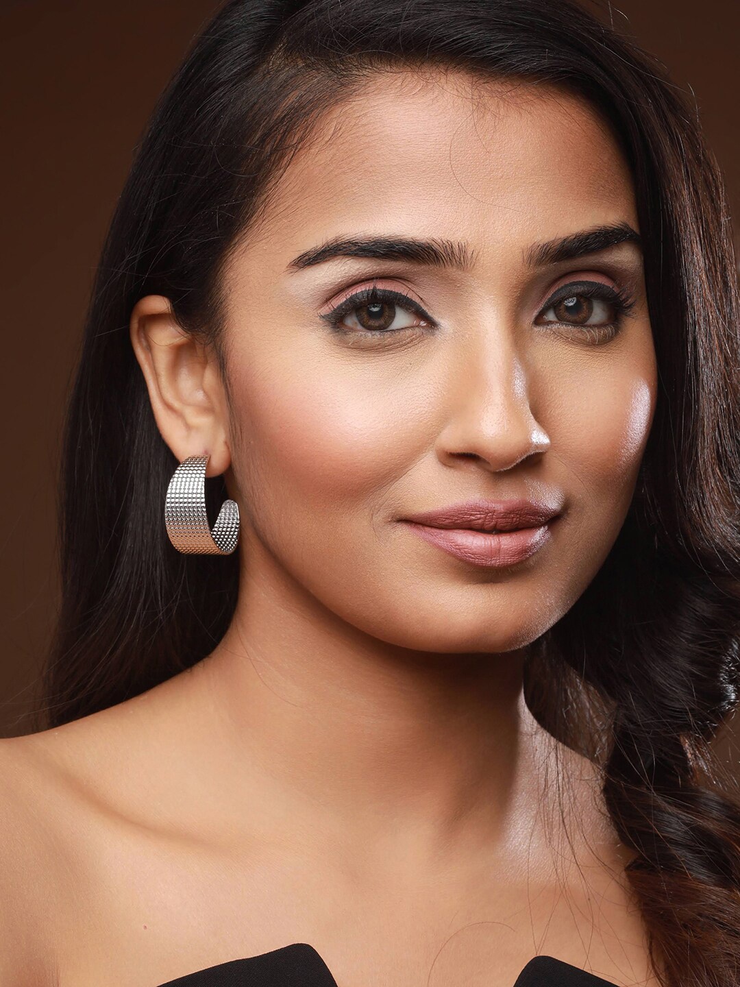 

DressBerry Silver-Plated Circular Half Hoop Earrings