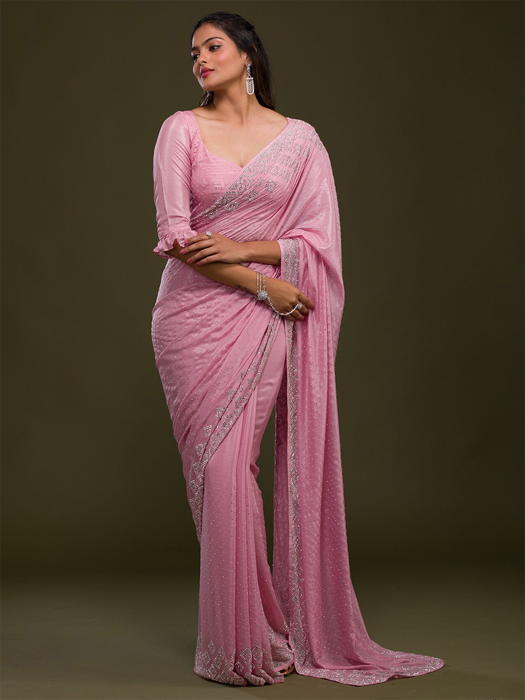 

Koskii Beads And Stones Embellished Saree, Pink