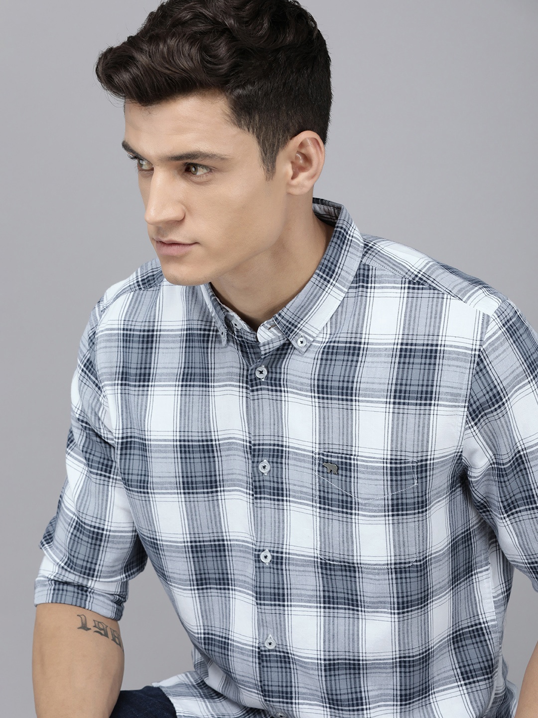 

THE BEAR HOUSE Men Slim Fit Tartan Checked Pure Cotton Casual Shirt, Blue
