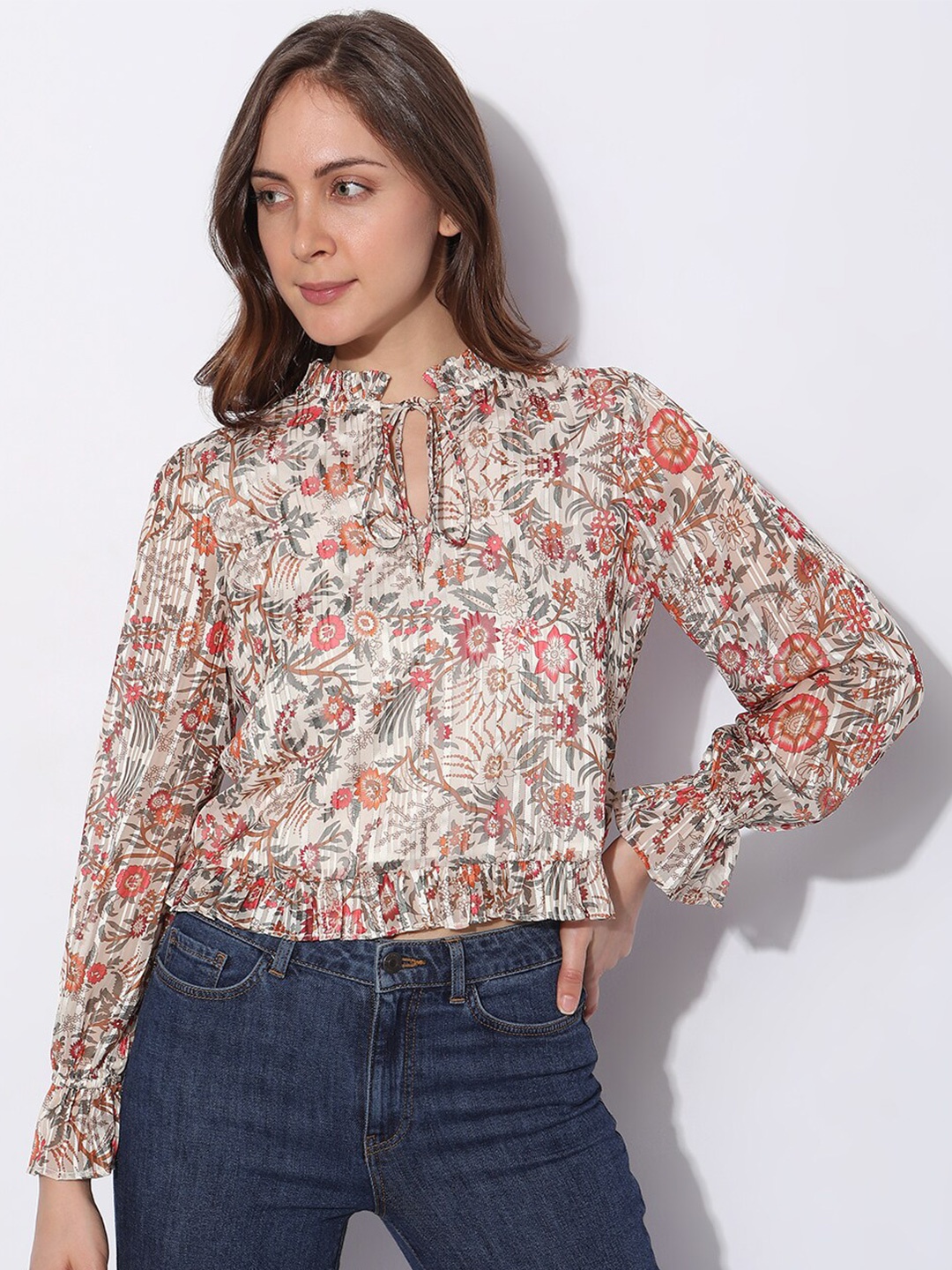 

Vero Moda Multicoloured Floral Print Bell Sleeve Top, Multi