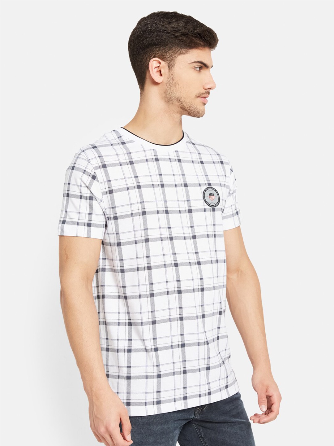 

Octave Men White Printed Pockets T-shirt