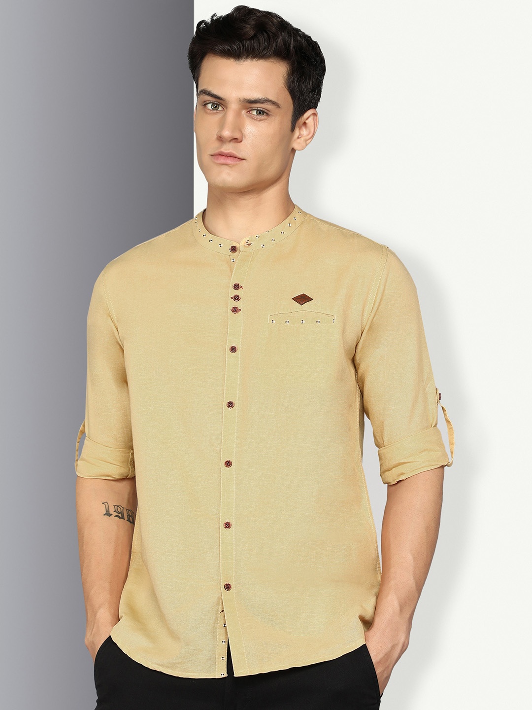 

Kuons Avenue Band Collar Pastels Short Kurta, Beige