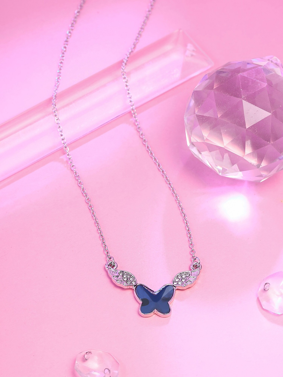 

Yellow Chimes Stone-Studded Butterfly Designed Pendant With Chain, Silver