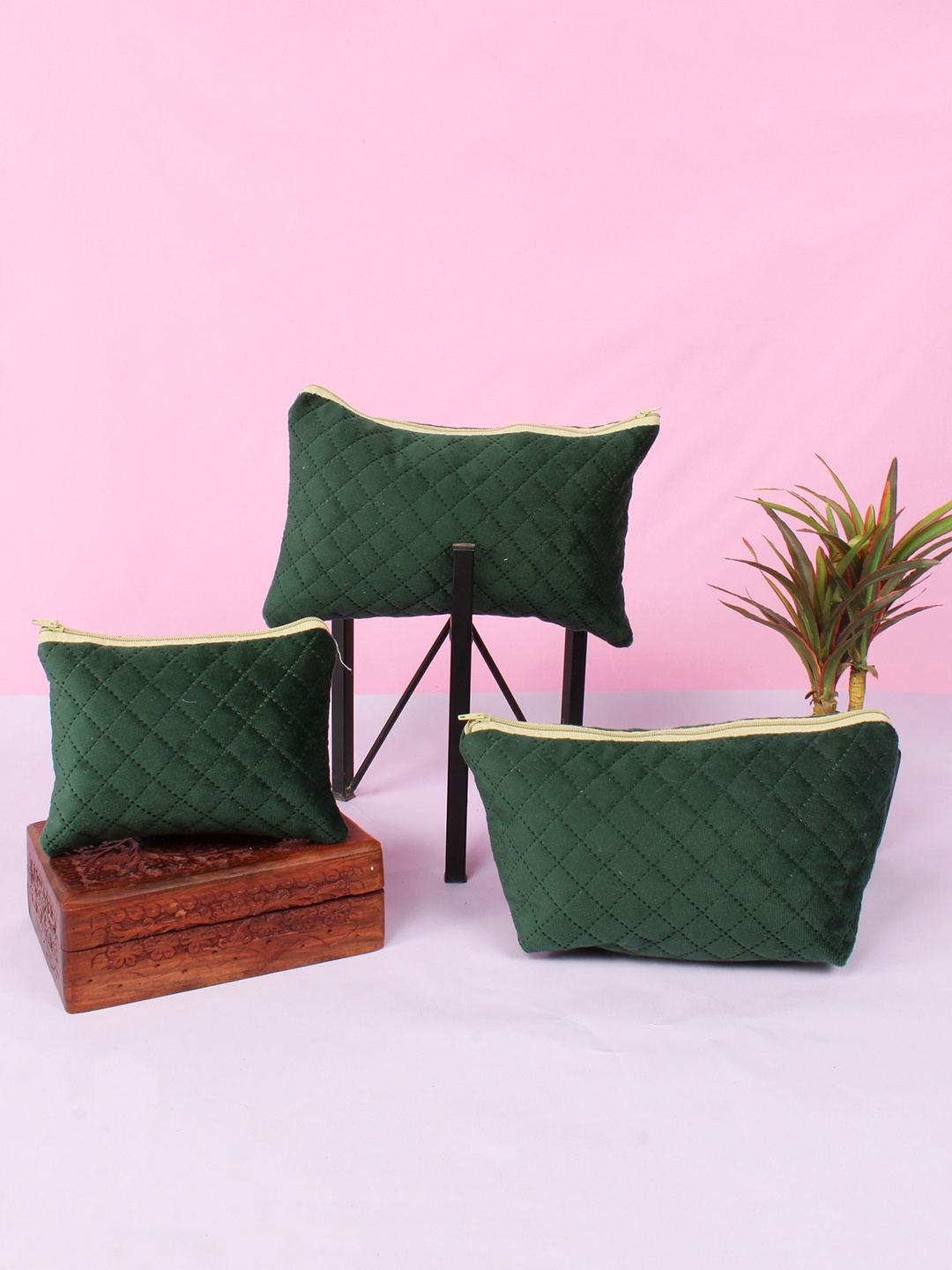 

STITCHNEST 3-Pcs Quilted Velvet Travel Pouches, Green