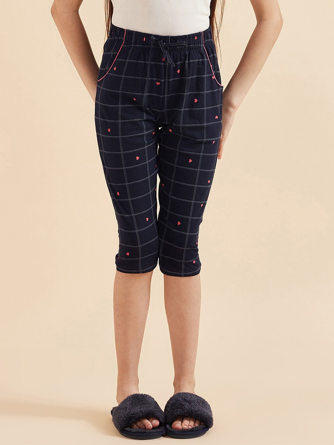 

Sweet Dreams Girls Navy Blue & Pink Checked Mid-Rise Regular-Fit Cotton Capris