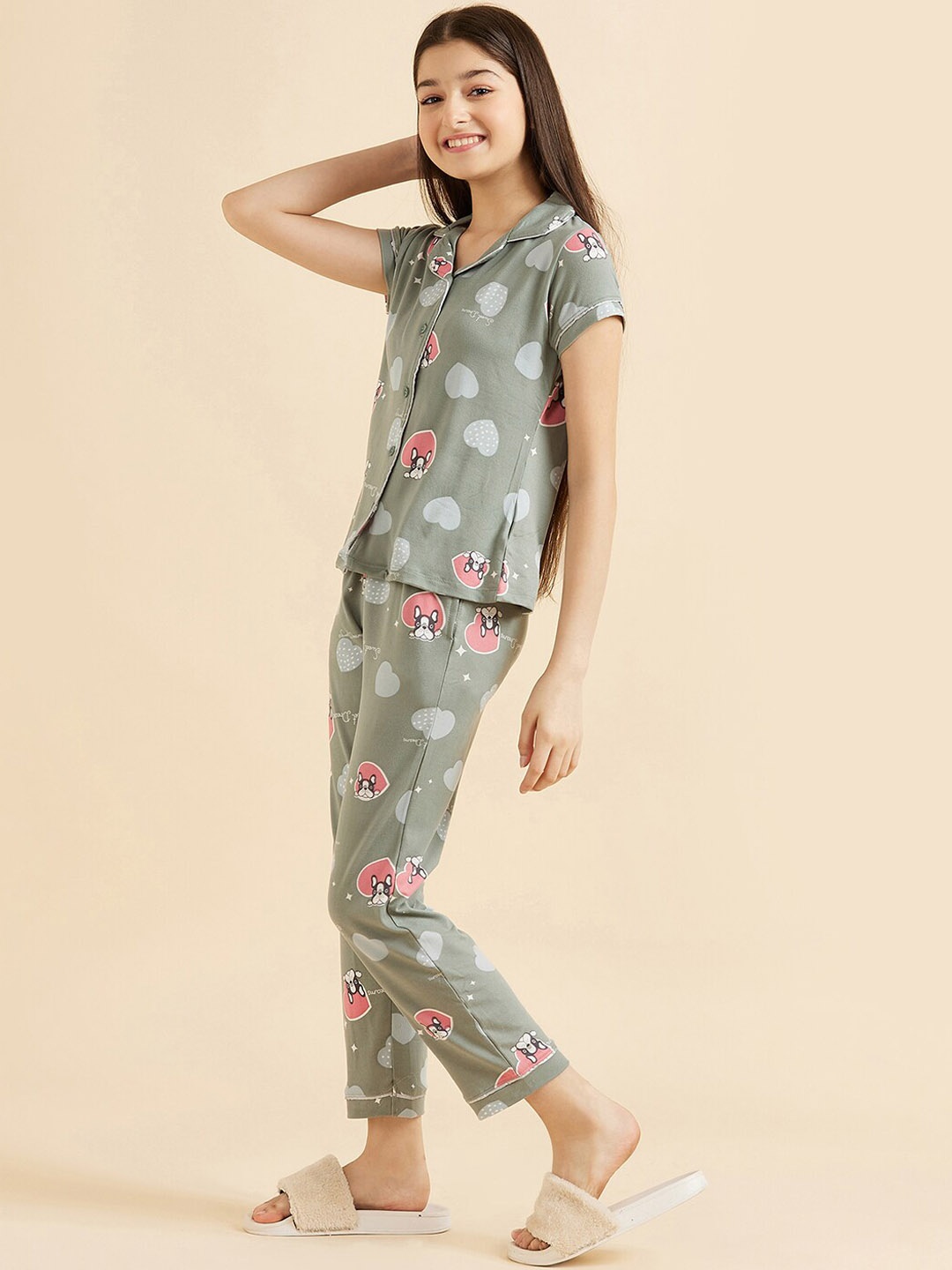 

Sweet Dreams Girls Green & Grey Conversational Printed Night Suit