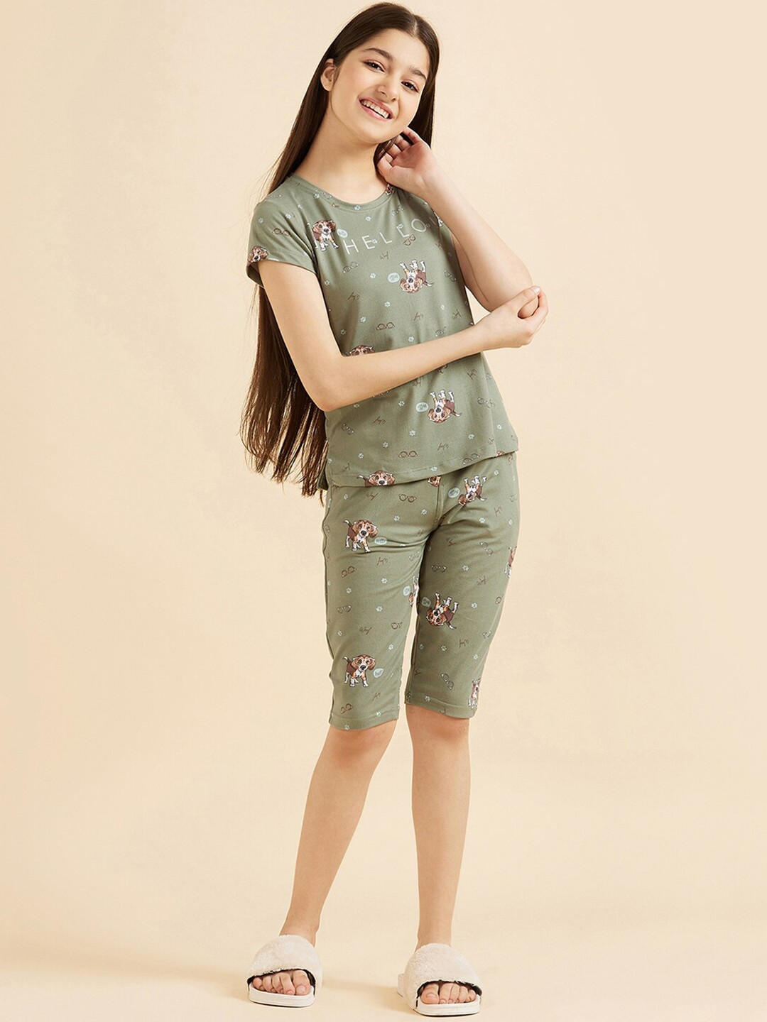 

Sweet Dreams Girls Green & Brown Conversational Printed Night Suit