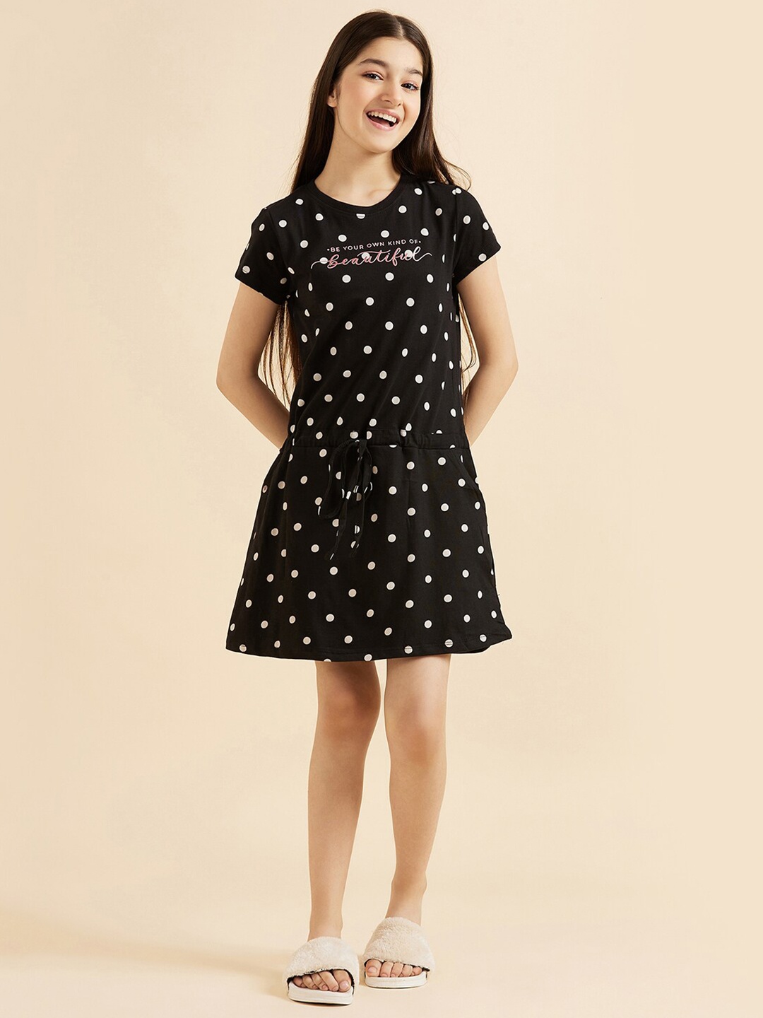 

Sweet Dreams Girls Black & White Polka Dots Printed Pure Cotton Nightdress