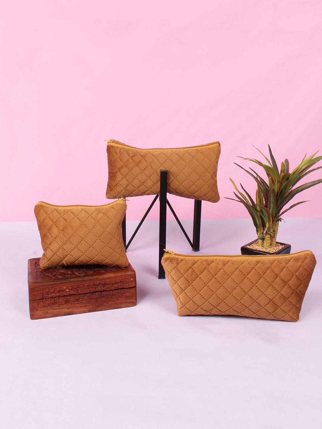 

STITCHNEST 3-Pcs Quilted Velvet Travel Pouches, Brown