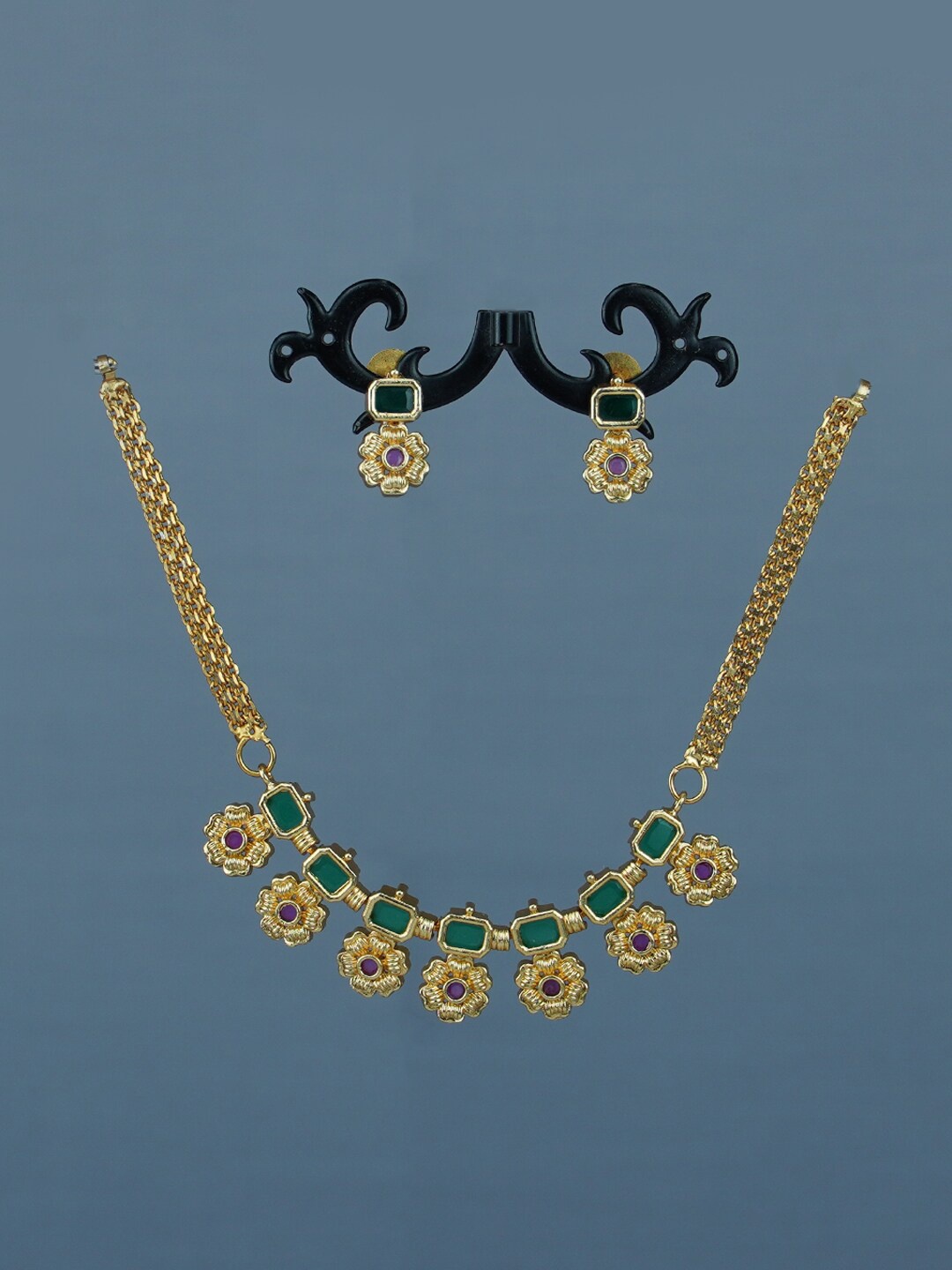 

Diksha Collection Gold-Plated Stone-Studded Jewellery Set