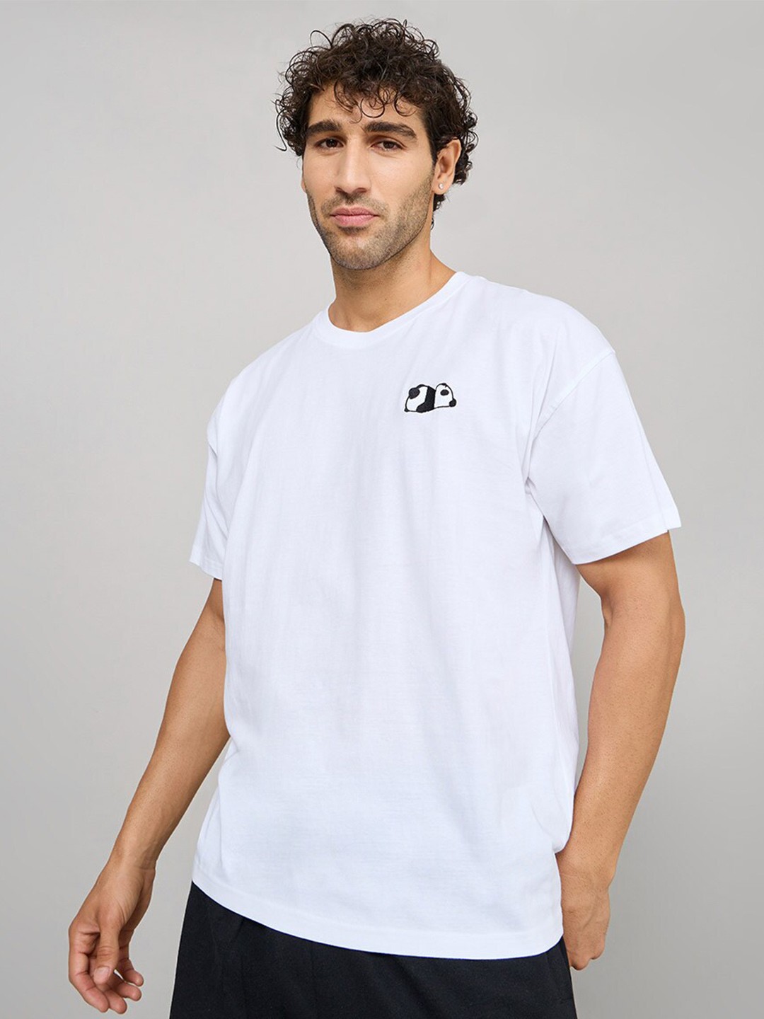 

Styli Men Applique Oversized T-Shirt, White