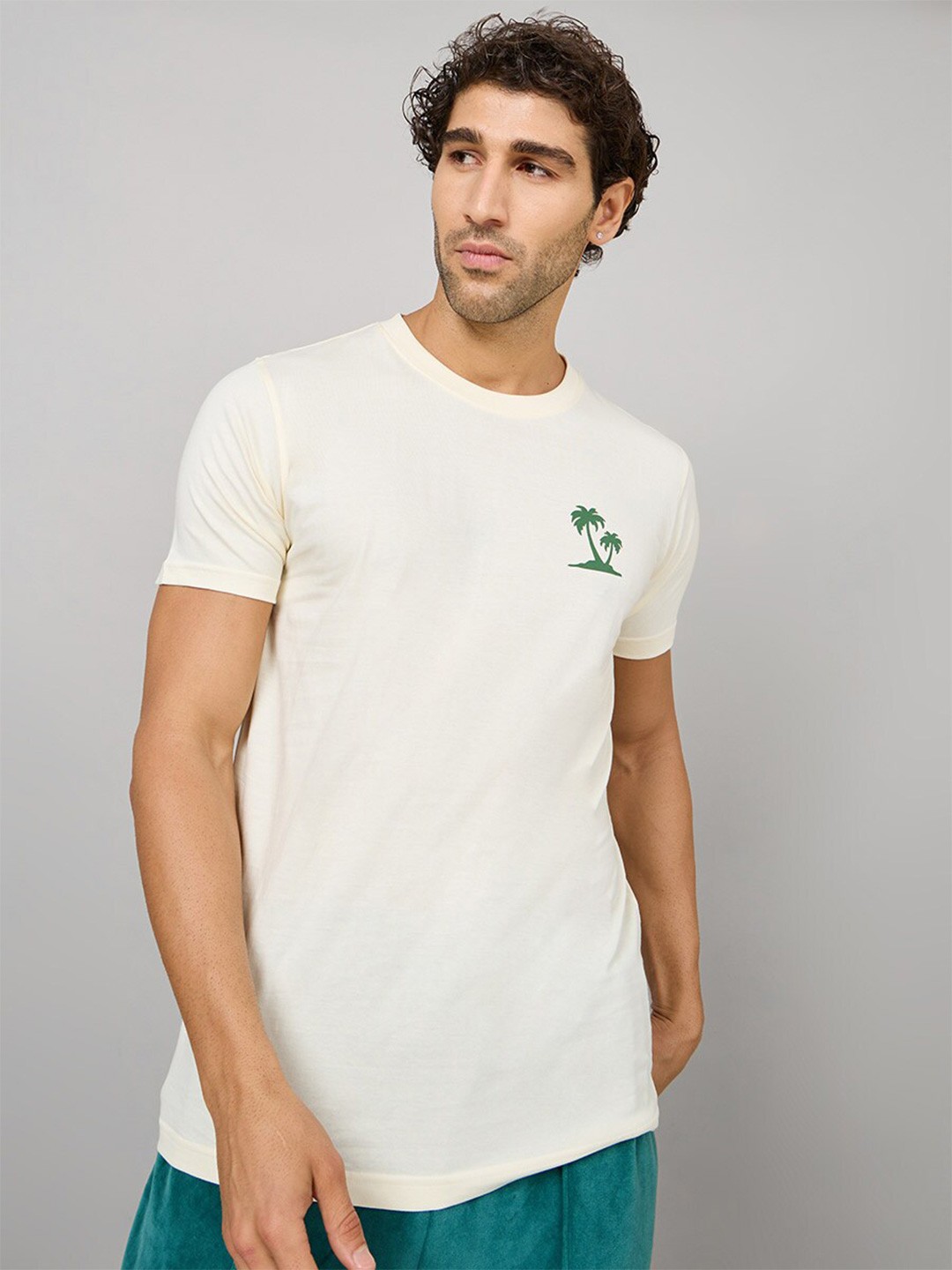 

Styli Men Palm Print Regular Fit T-Shirt, Cream