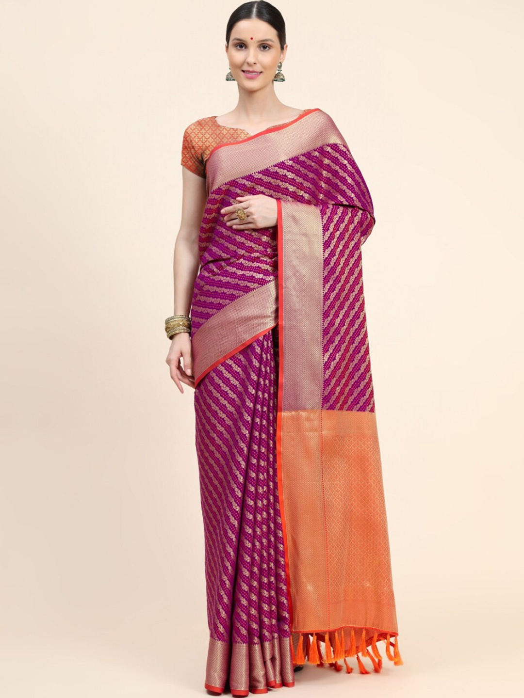 

Tasarika Floral Woven Design Zari Saree, Magenta
