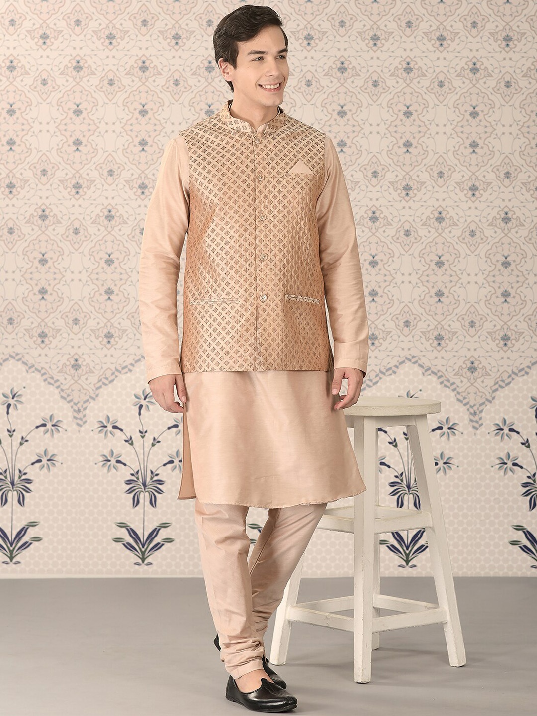

Ode by House of Pataudi Cream Mandarin Collar Kurta With Churidar & Nehru Jacket
