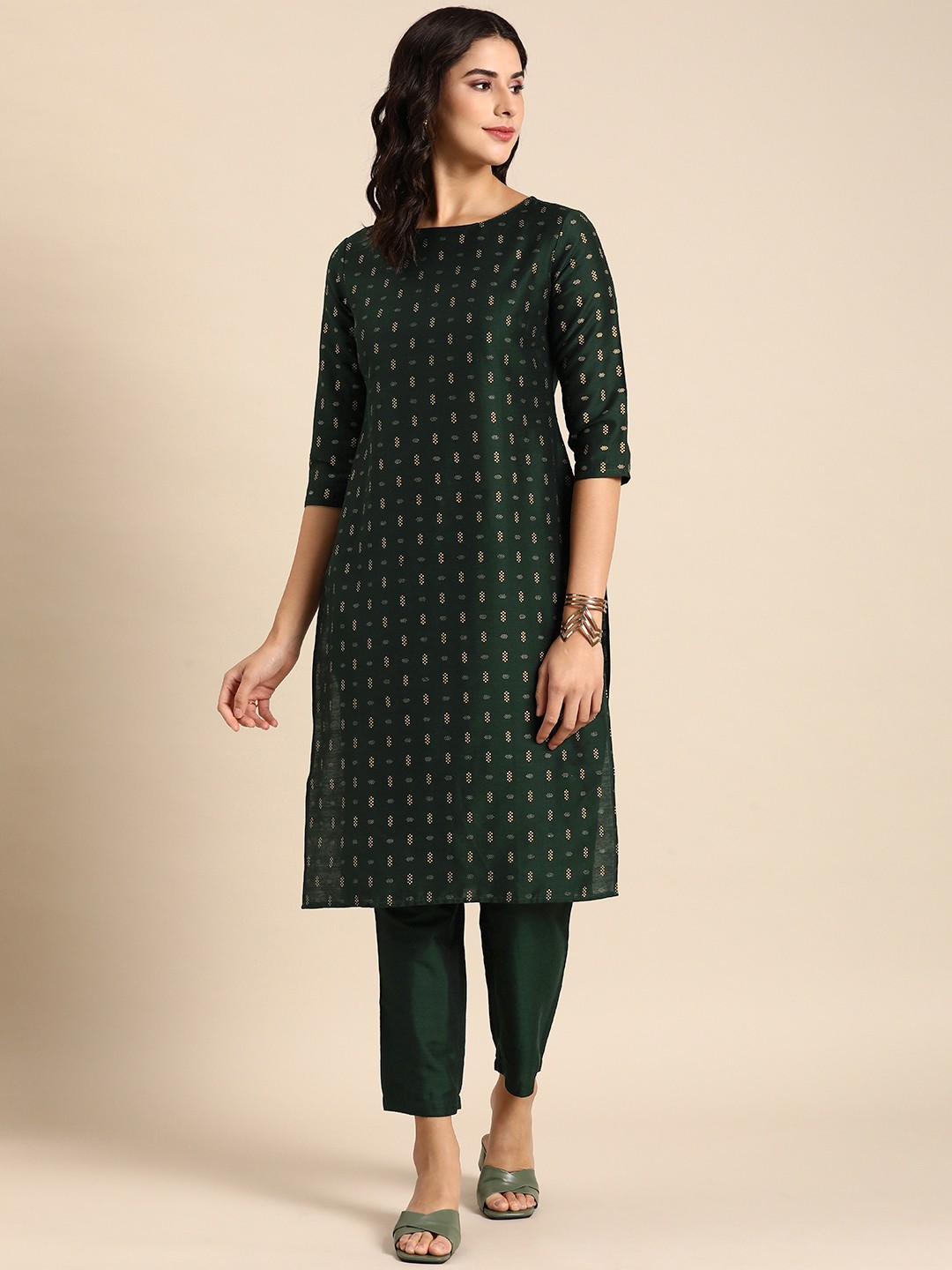 

Anouk Women Printed Regular Kurta with Trousers, Green