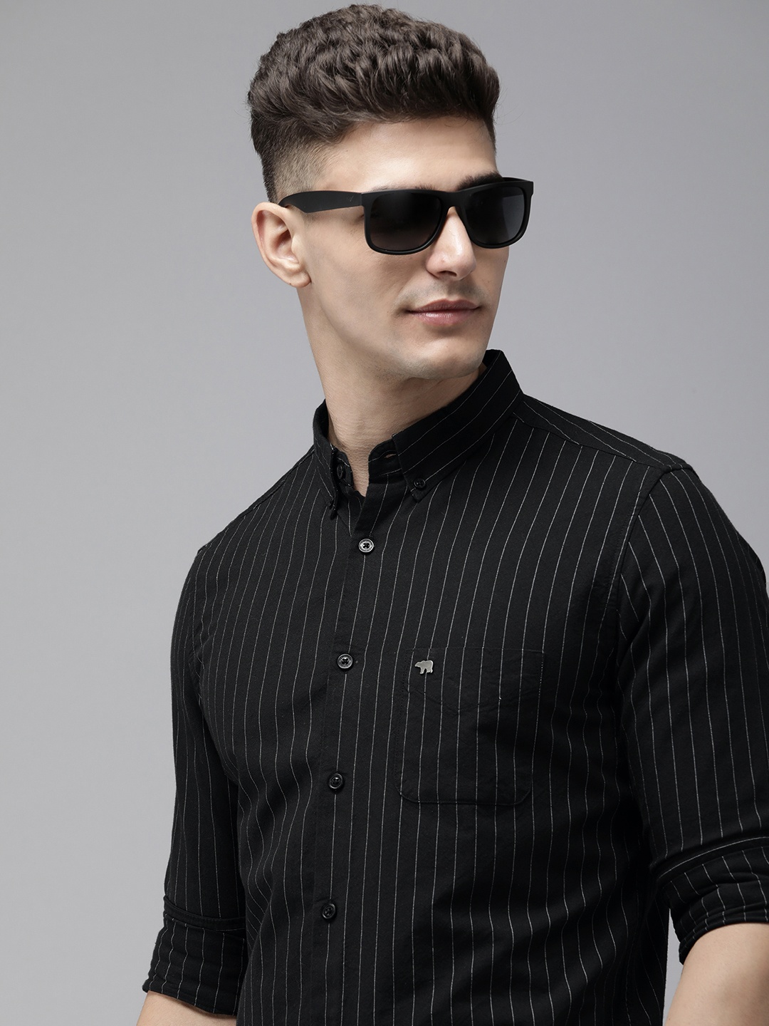 

THE BEAR HOUSE Men Black Slim Fit Opaque Striped Casual Shirt