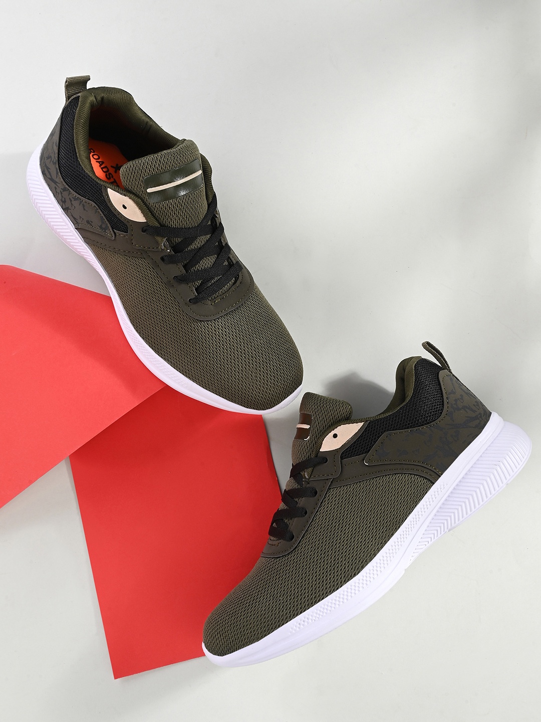 

The Roadster Life Co.Men Mesh Abzorb Walking Shoes, Olive