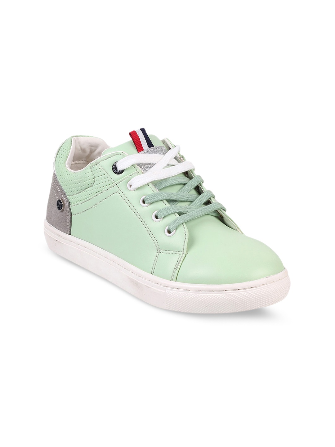 

Metro Women Perforated Sneakers, Green