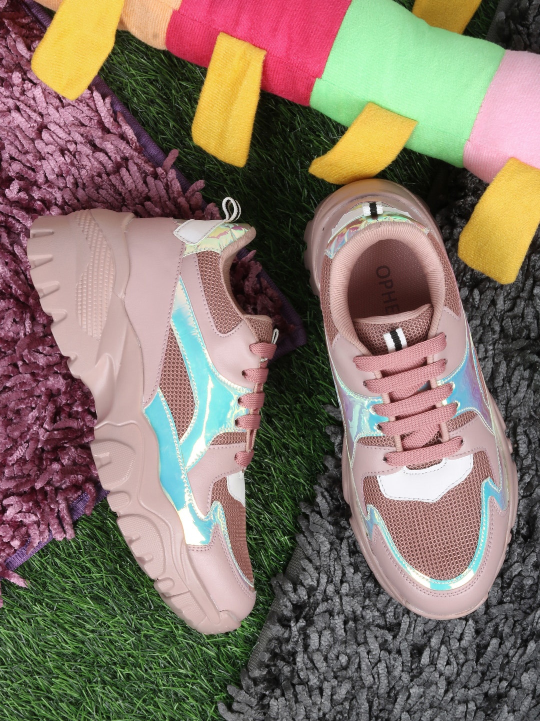 

OPHELIA Women Colourblocked Lightweight Sneakers, Pink